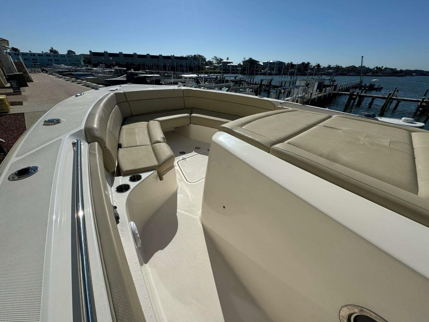 2017 Pursuit S 408 Sport — photo 87