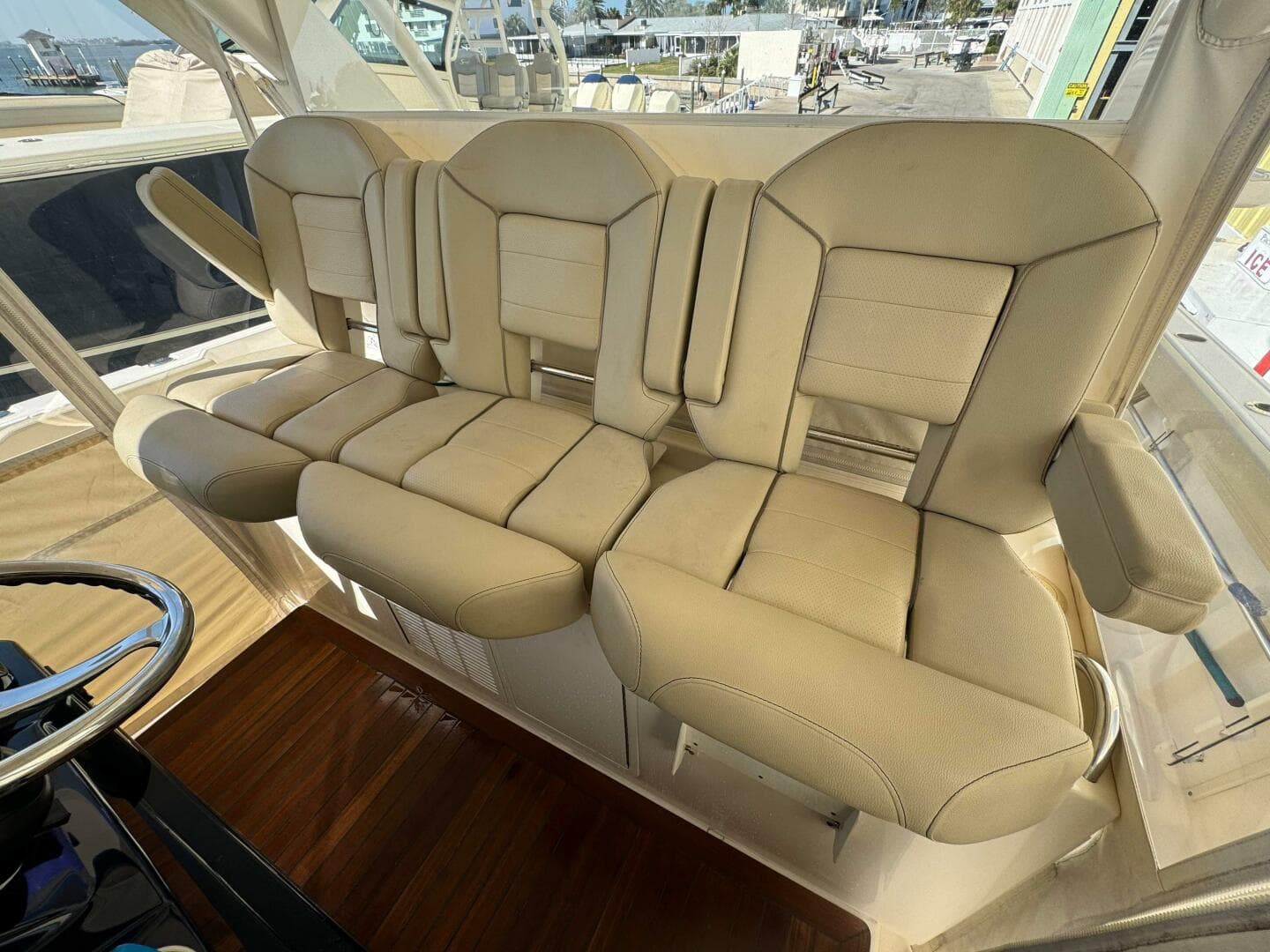 2017 Pursuit S 408 Sport — photo 22