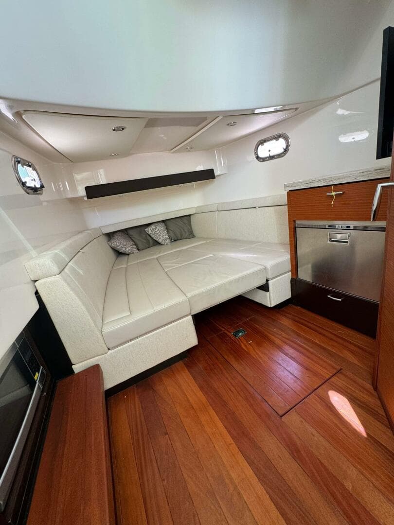 2017 Pursuit S 408 Sport — photo 32