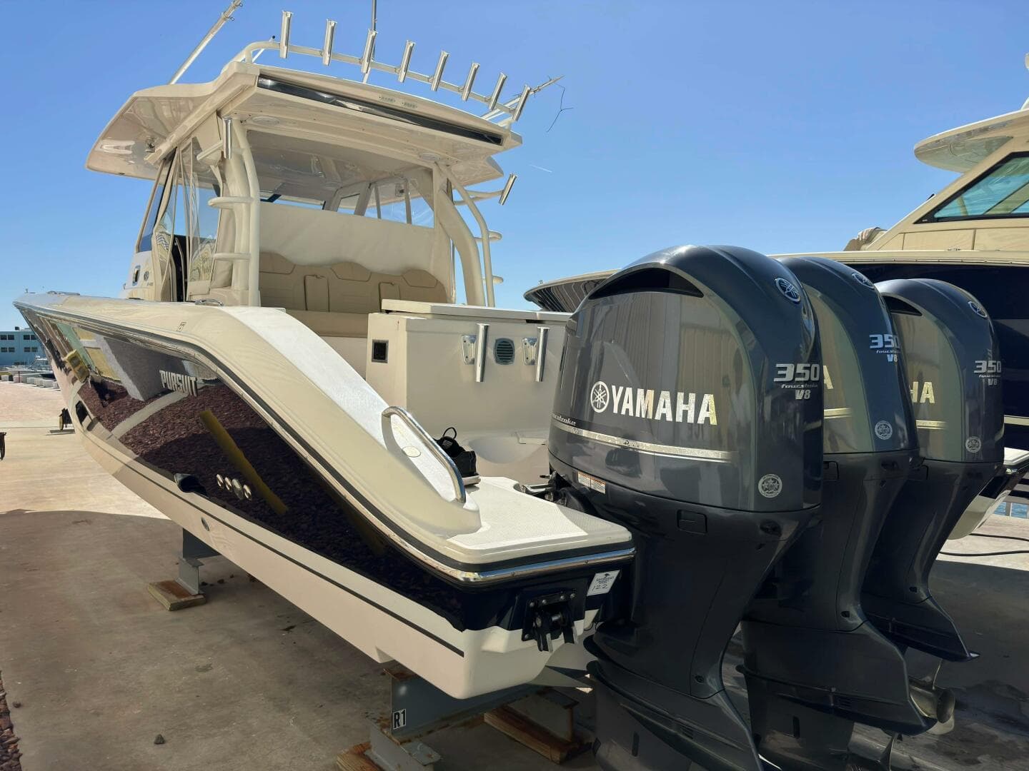 2017 Pursuit S 408 Sport — photo 78