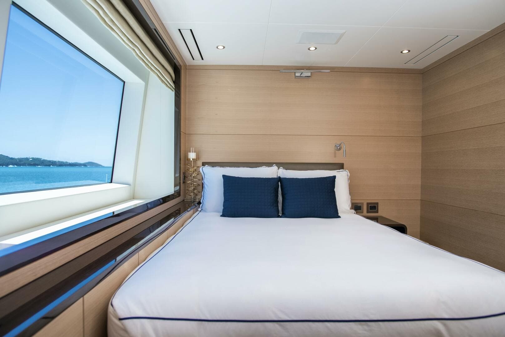 2018 Benetti Classic Supreme 132 — photo 28
