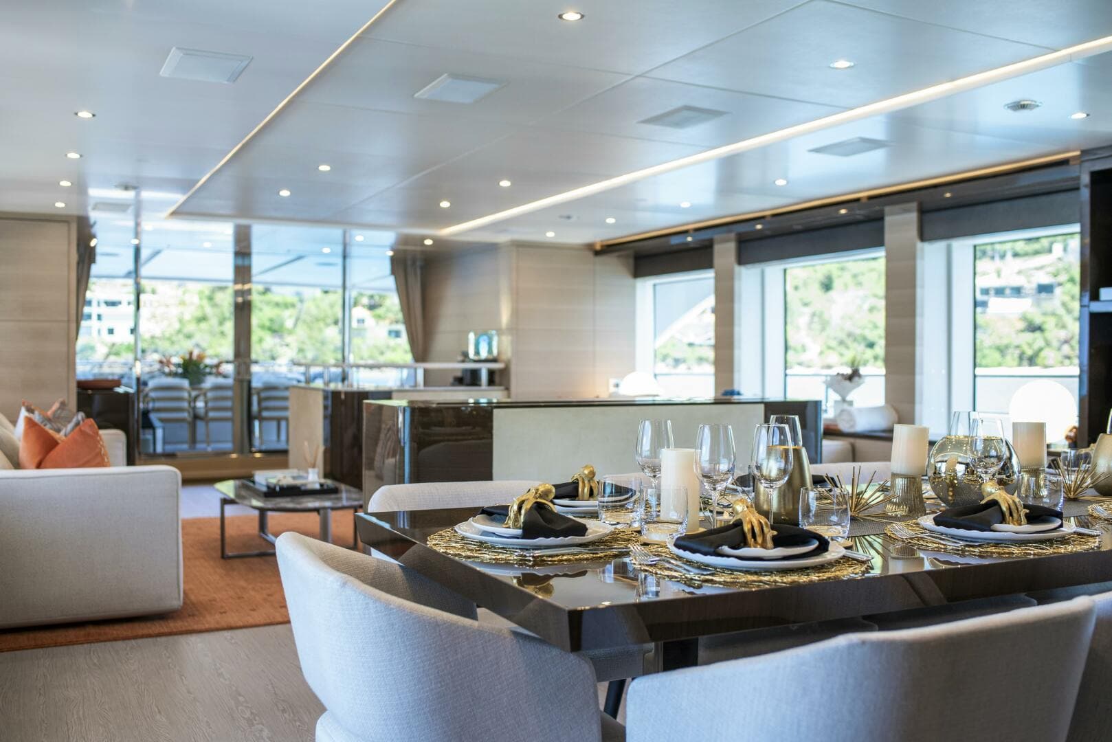 2018 Benetti Classic Supreme 132 — photo 12