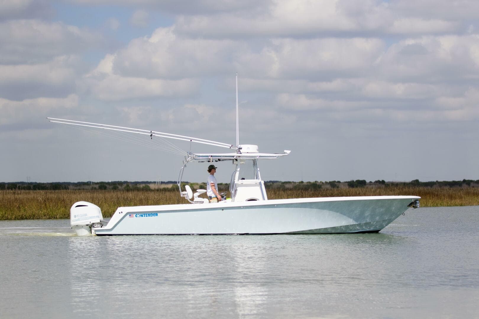 2017 Contender — photo 1