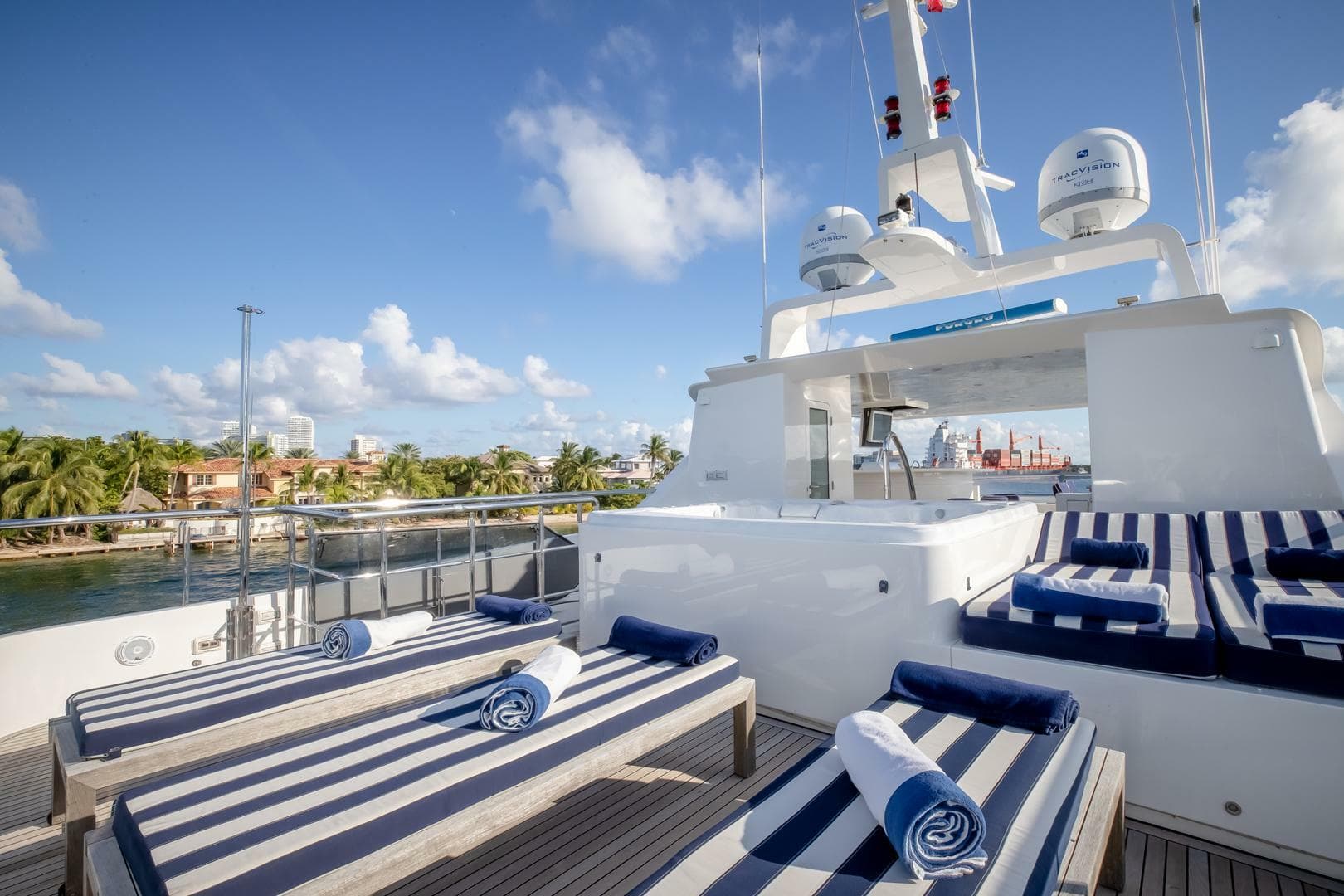 2009 Horizon Model Tri-Deck — photo 46