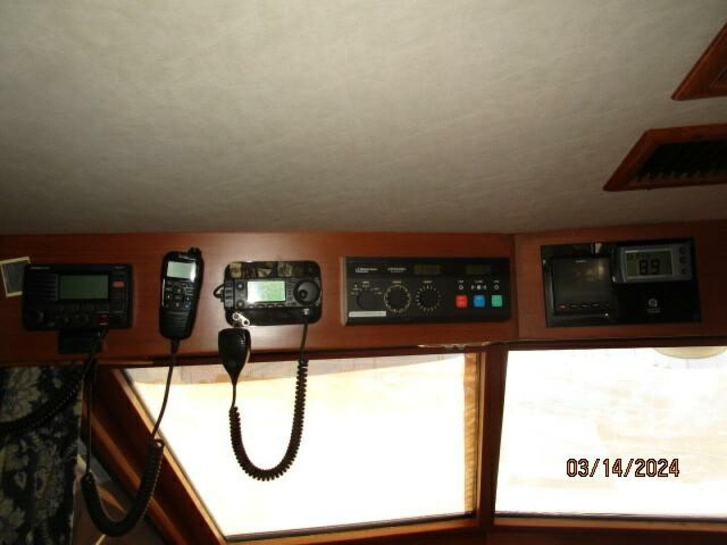 1988 Camargue Cockpit — photo 44
