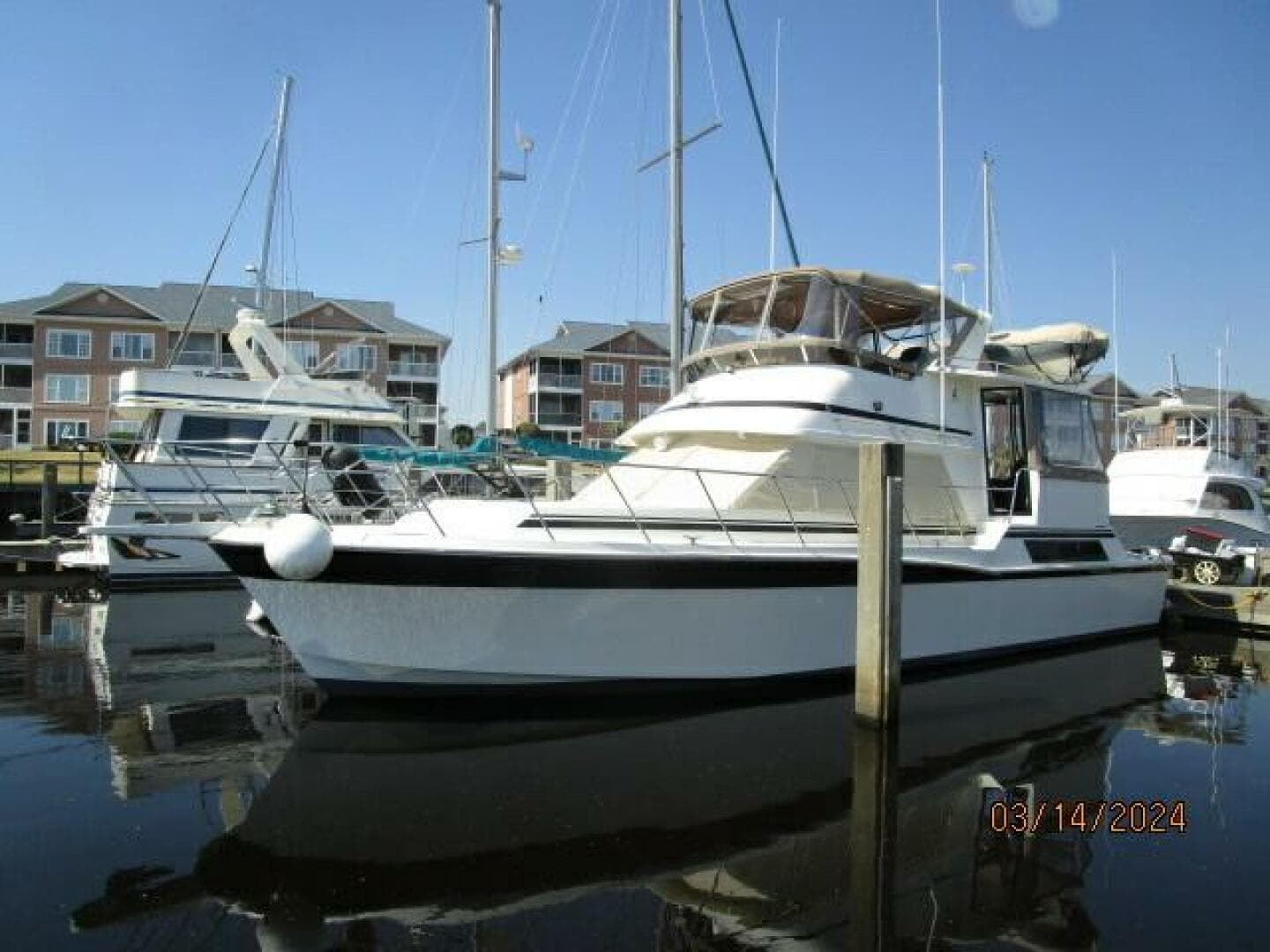 1988 Camargue Cockpit — photo 3