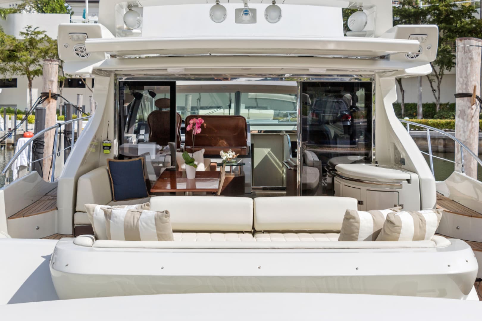 2009 Azimut 68S — photo 4