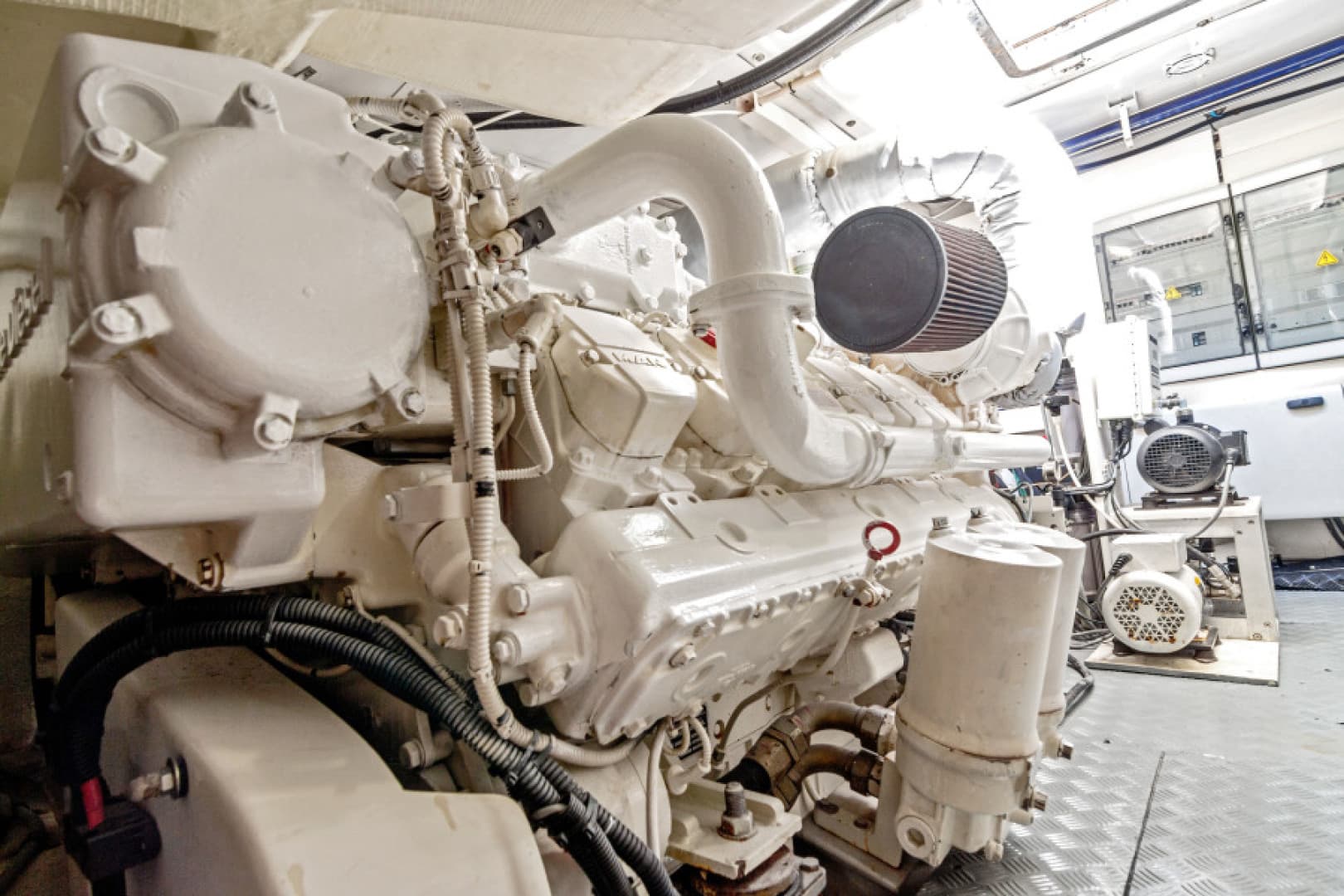 2009 Azimut 68S — photo 27