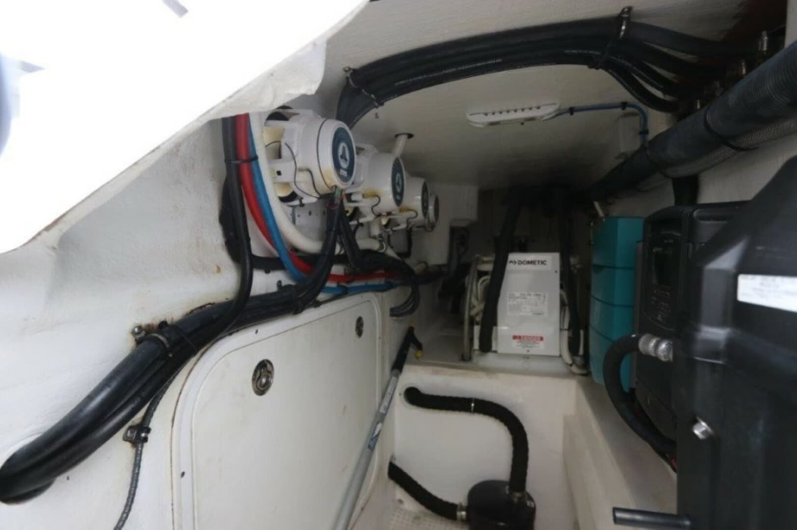 2019 Intrepid 475 Sport Yacht — photo 49