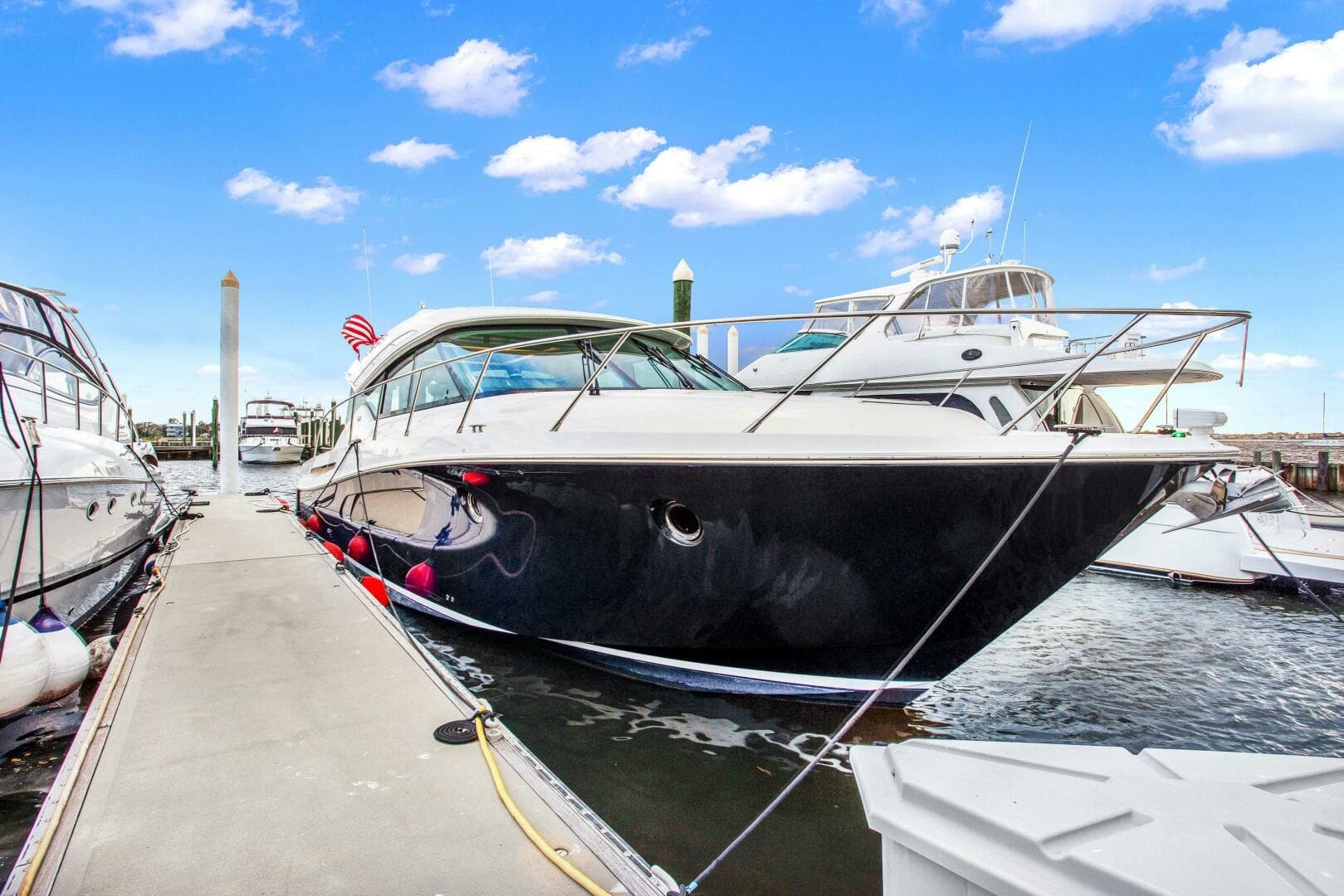 2019 Tiara Yachts 53 Coupe — photo 21