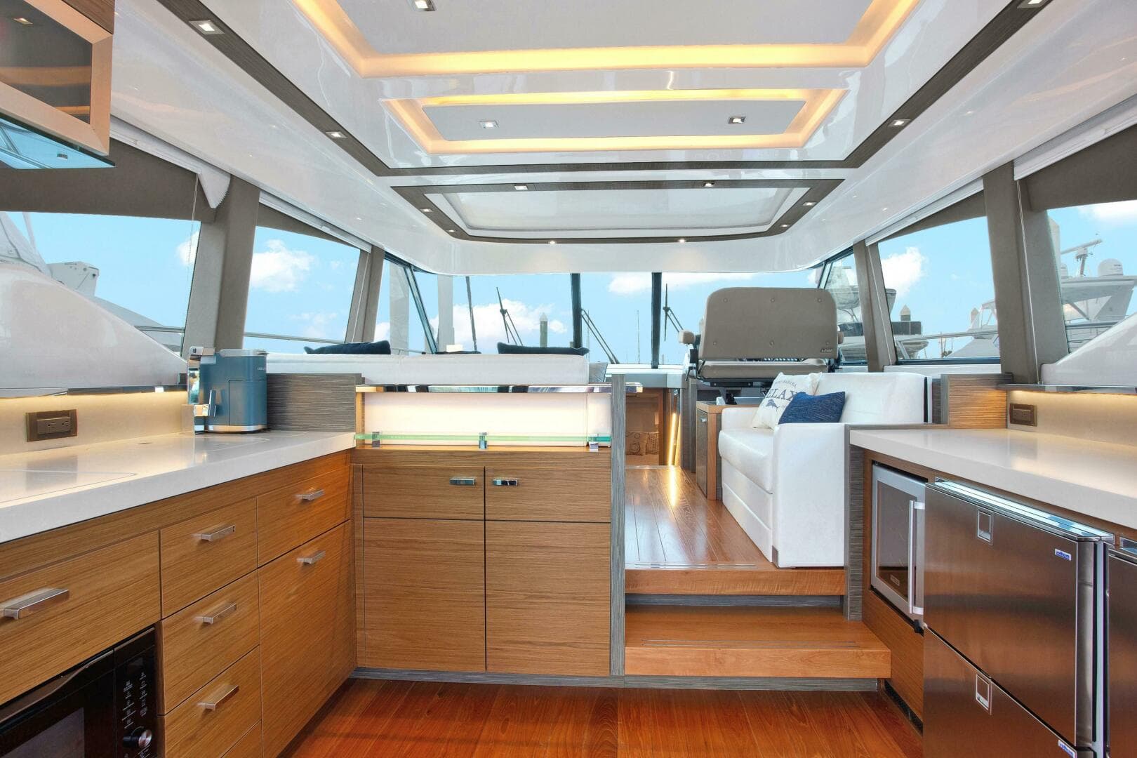 2019 Tiara Yachts 53 Coupe — photo 31