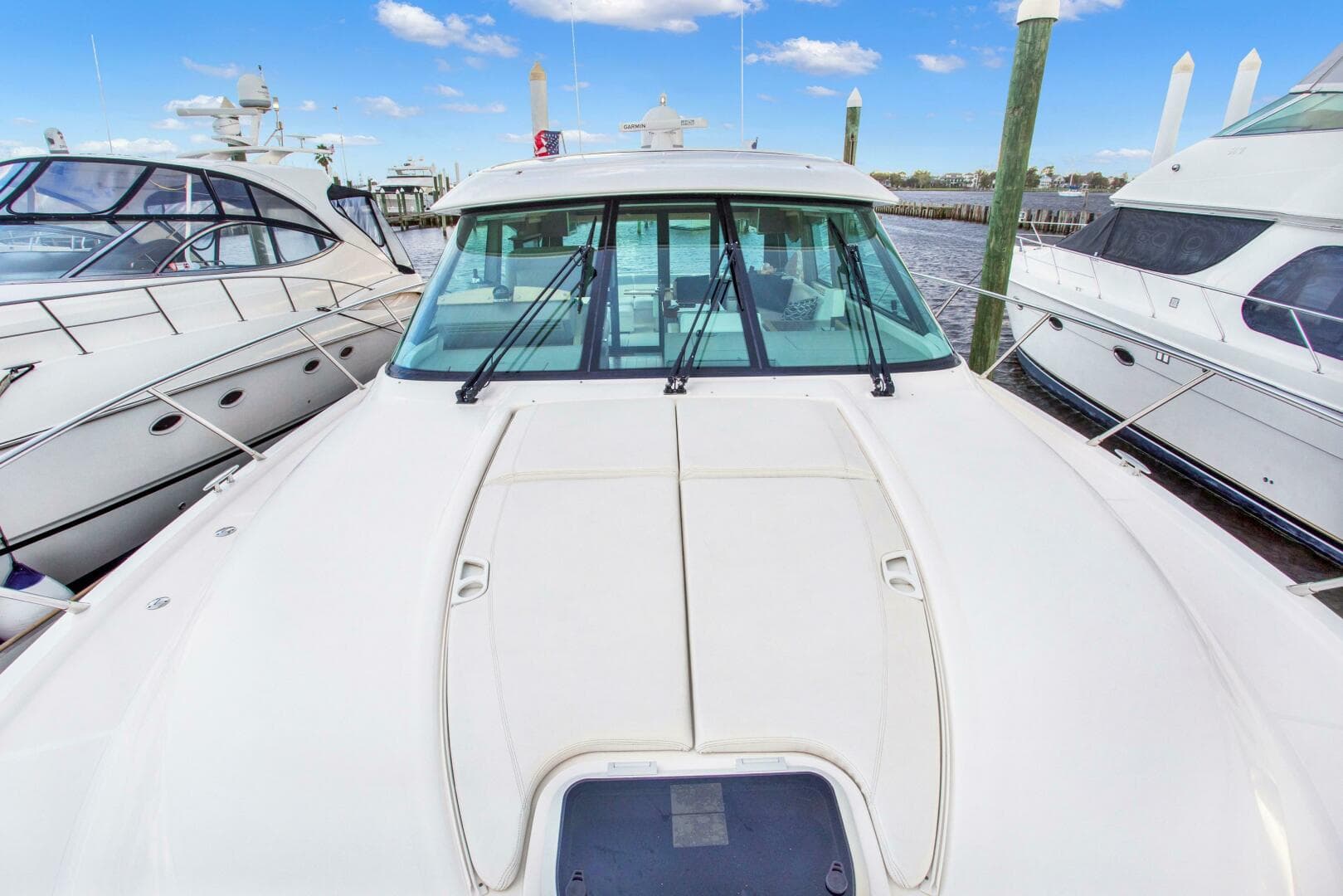 2019 Tiara Yachts 53 Coupe — photo 23