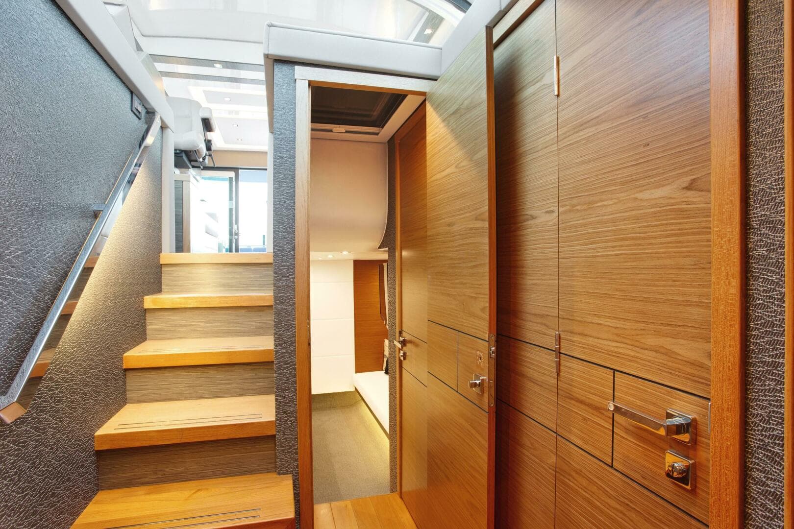 2019 Tiara Yachts 53 Coupe — photo 40