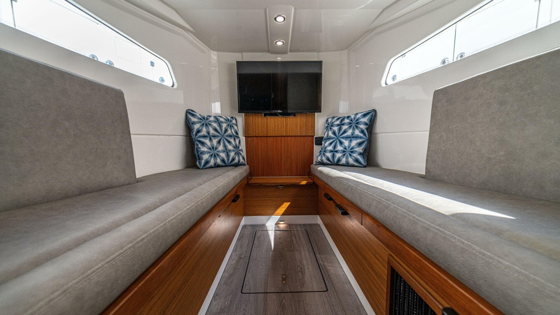 2021 Solace 41 Center Console — photo 42