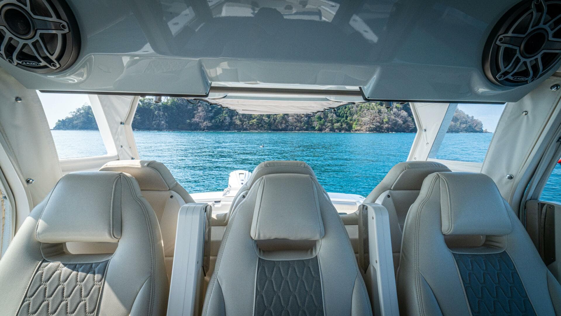 2021 Solace 41 Center Console — photo 21