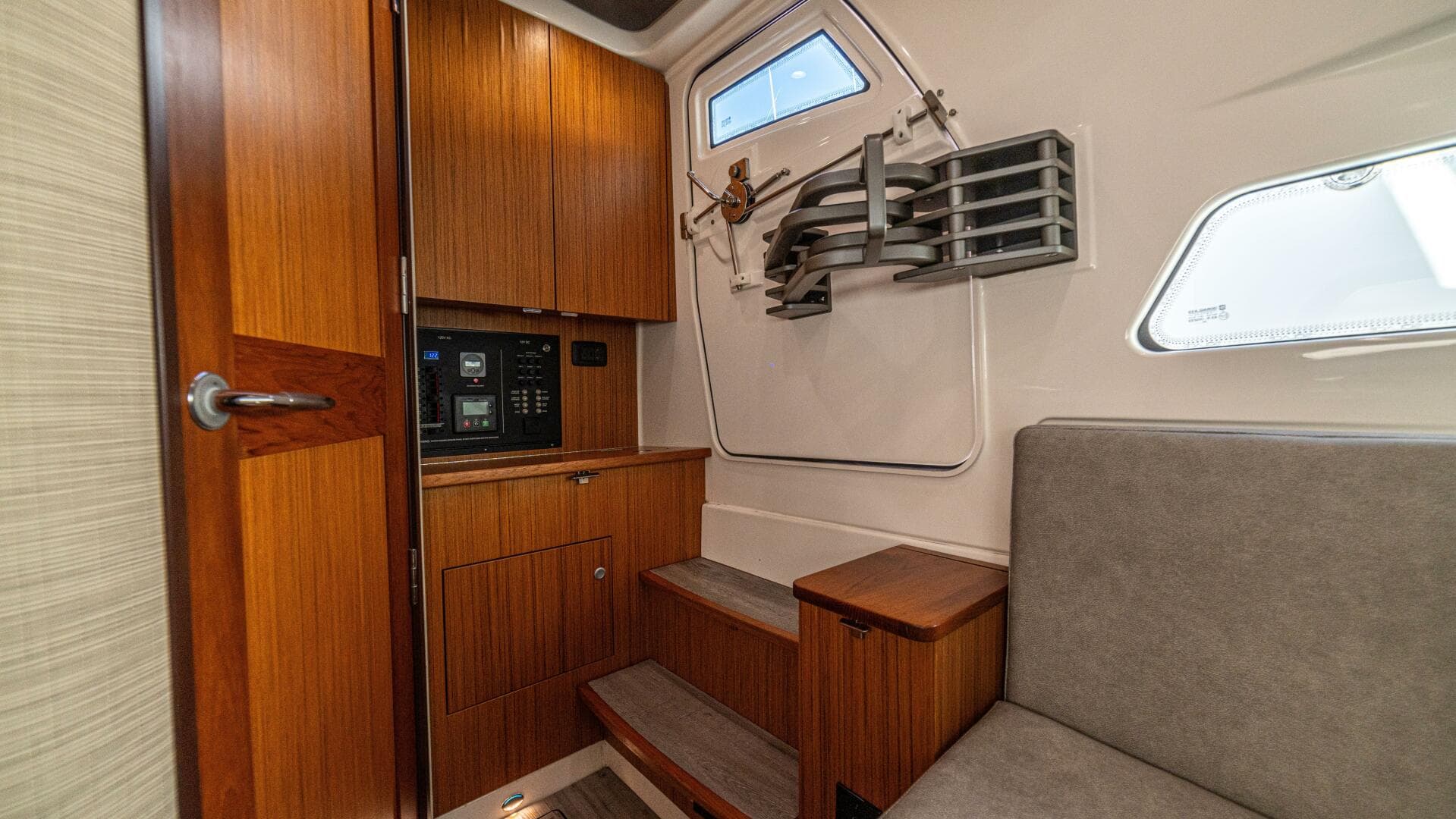 2021 Solace 41 Center Console — photo 46