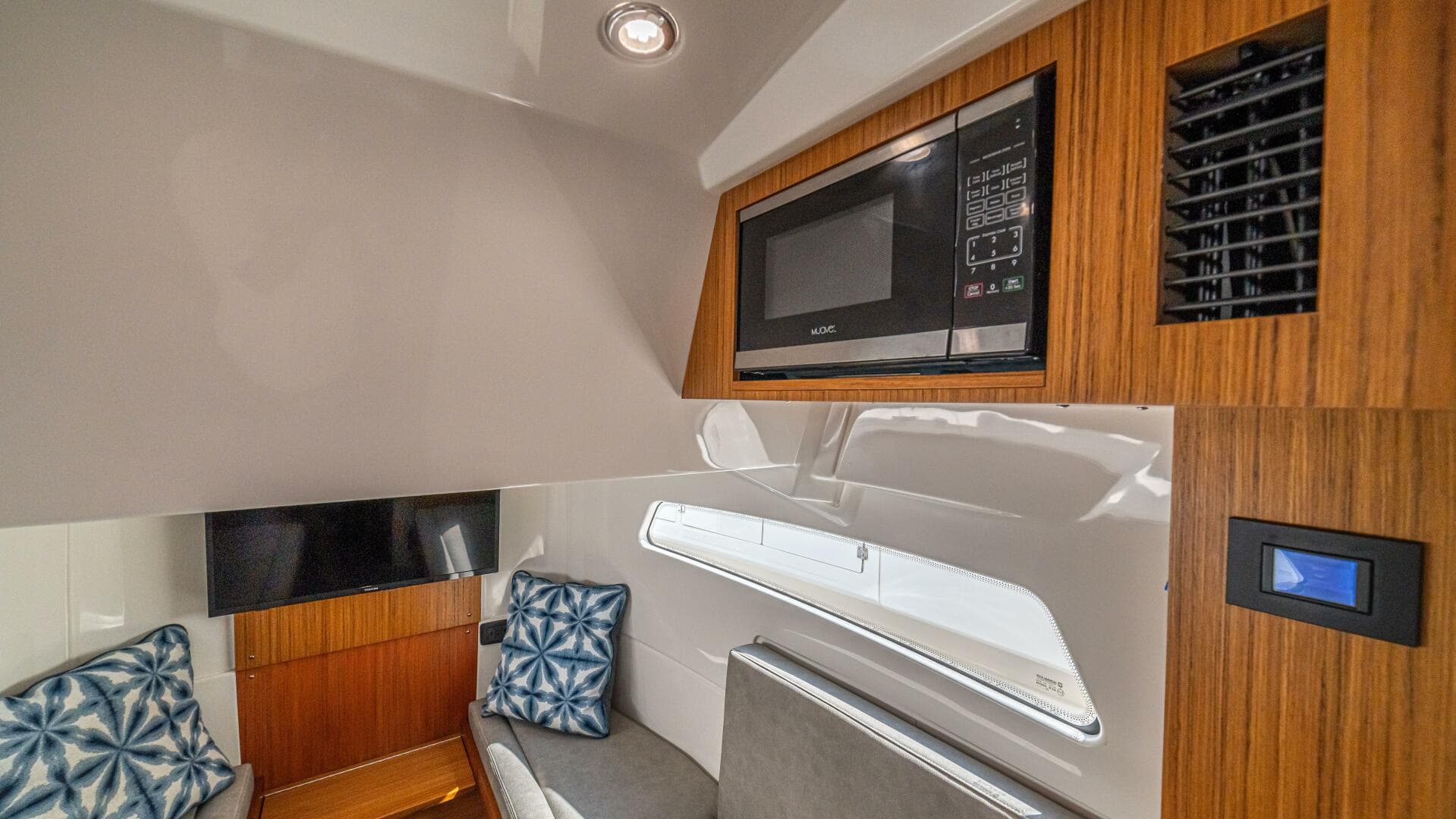 2021 Solace 41 Center Console — photo 52