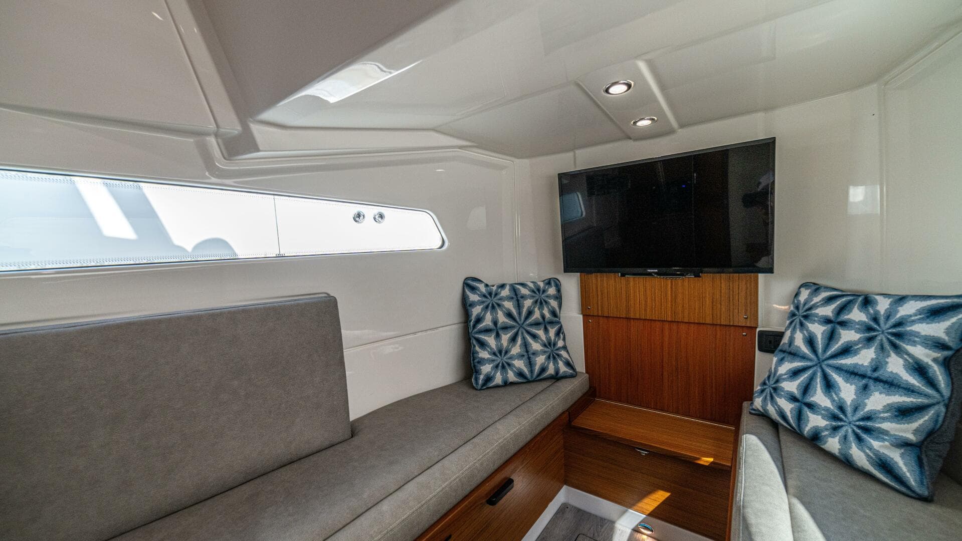 2021 Solace 41 Center Console — photo 45