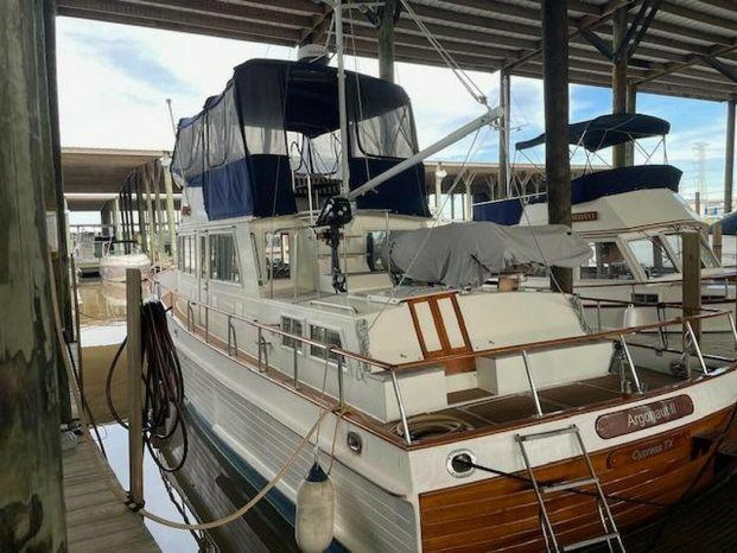 1990 Grand Banks 42 Classic — photo 43