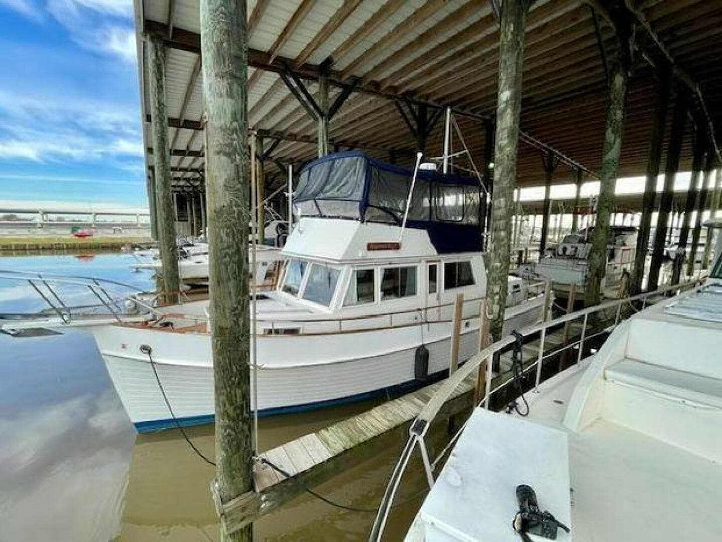 1990 Grand Banks 42 Classic — photo 44