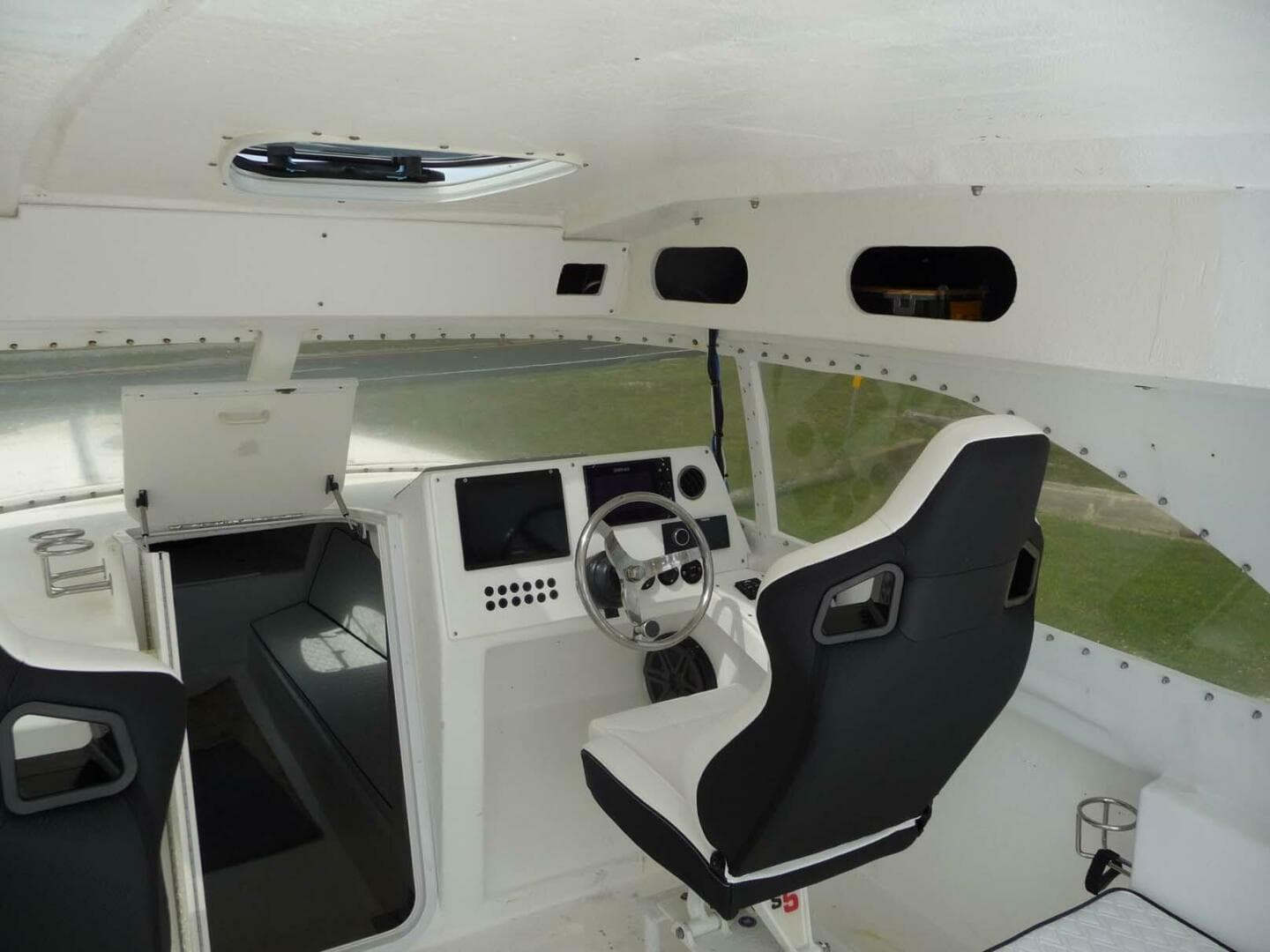 1985 Wellcraft Scarab 34 — photo 16