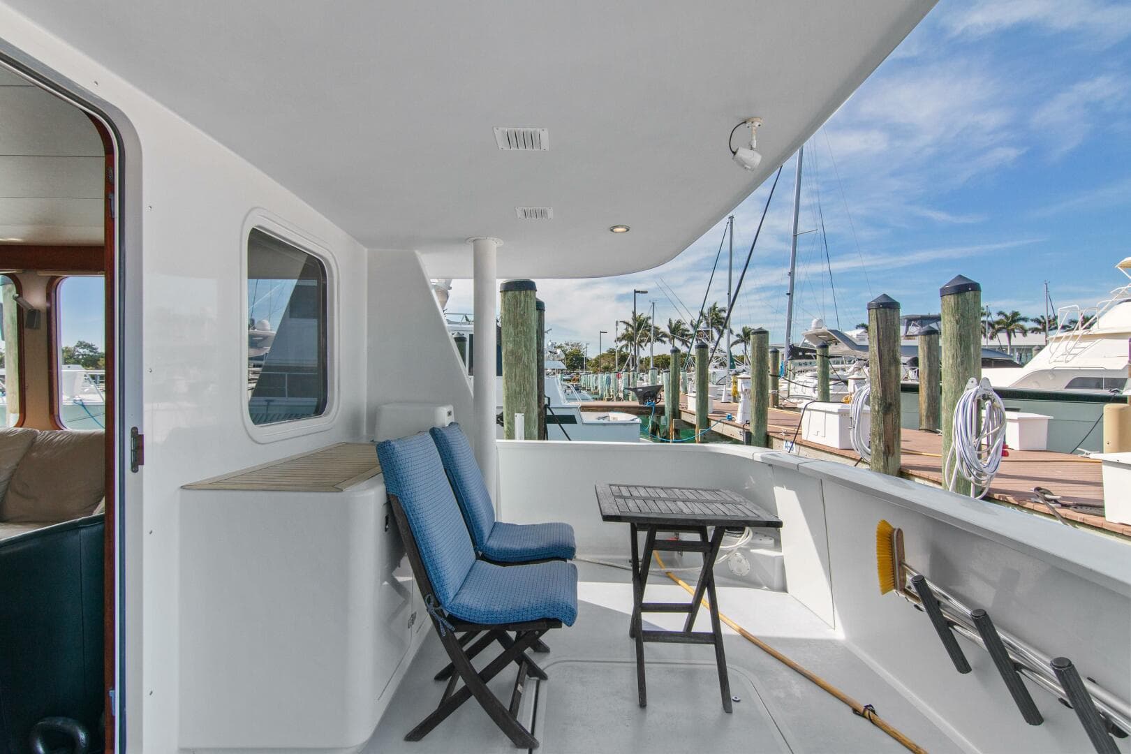 2004 Northern Marine 5700 Expedition — photo 11