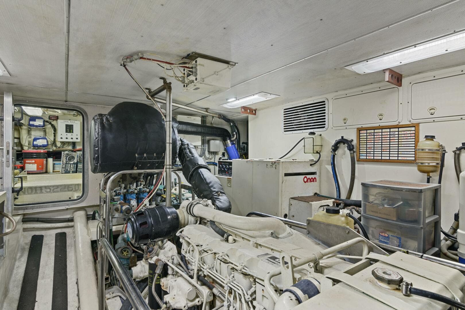 2004 Northern Marine 5700 Expedition — photo 28