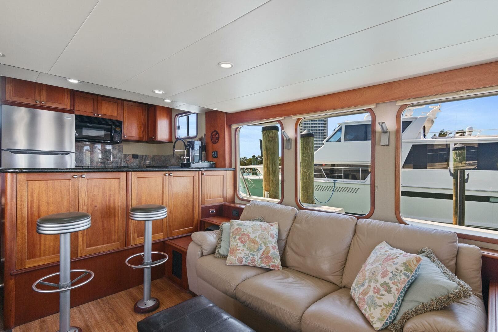 2004 Northern Marine 5700 Expedition — photo 13