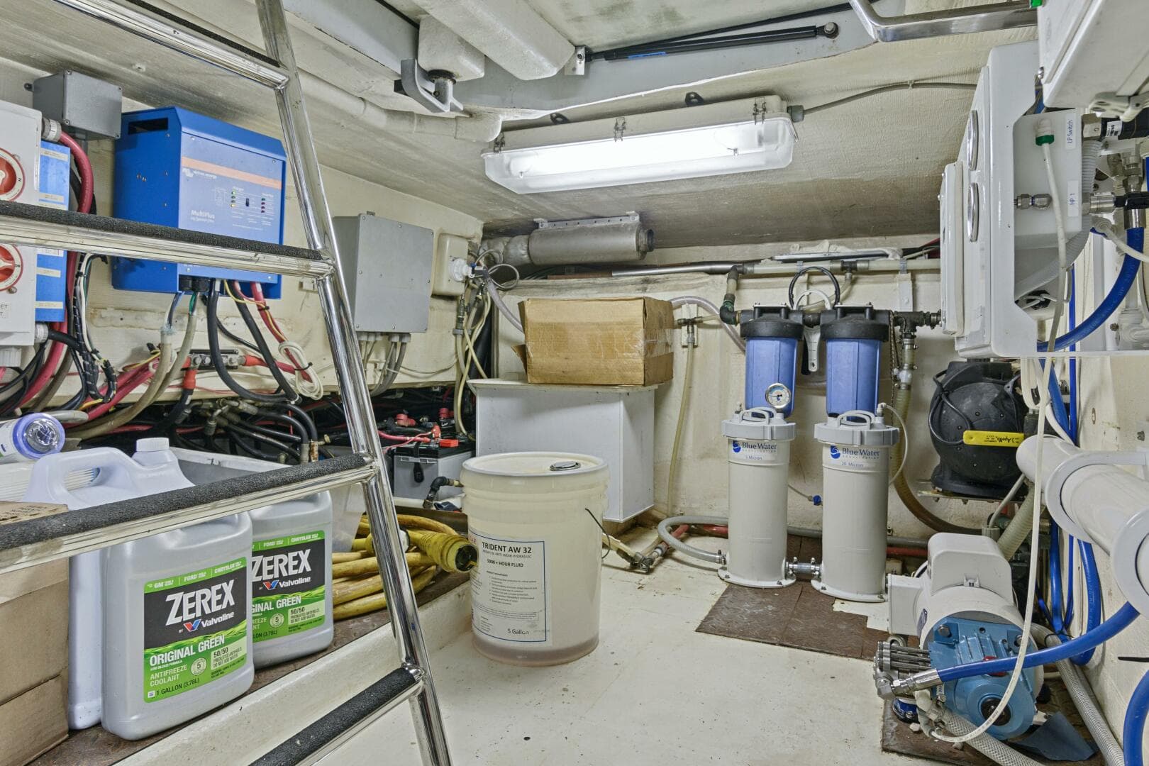 2004 Northern Marine 5700 Expedition — photo 29