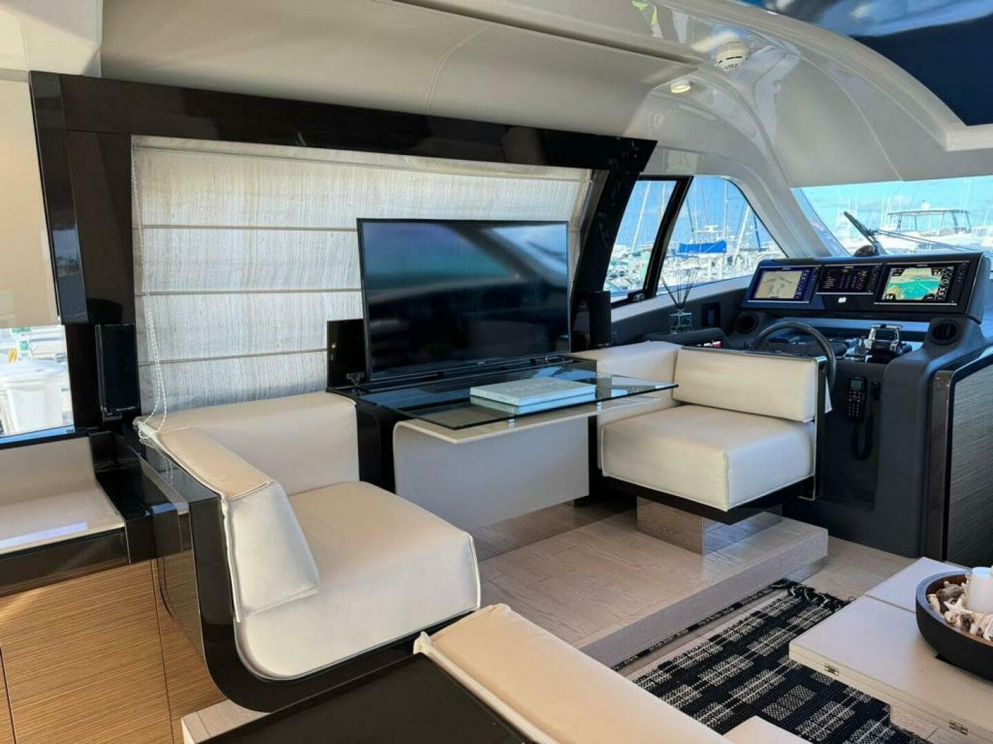 2016 Ferretti Yachts 550 — photo 11
