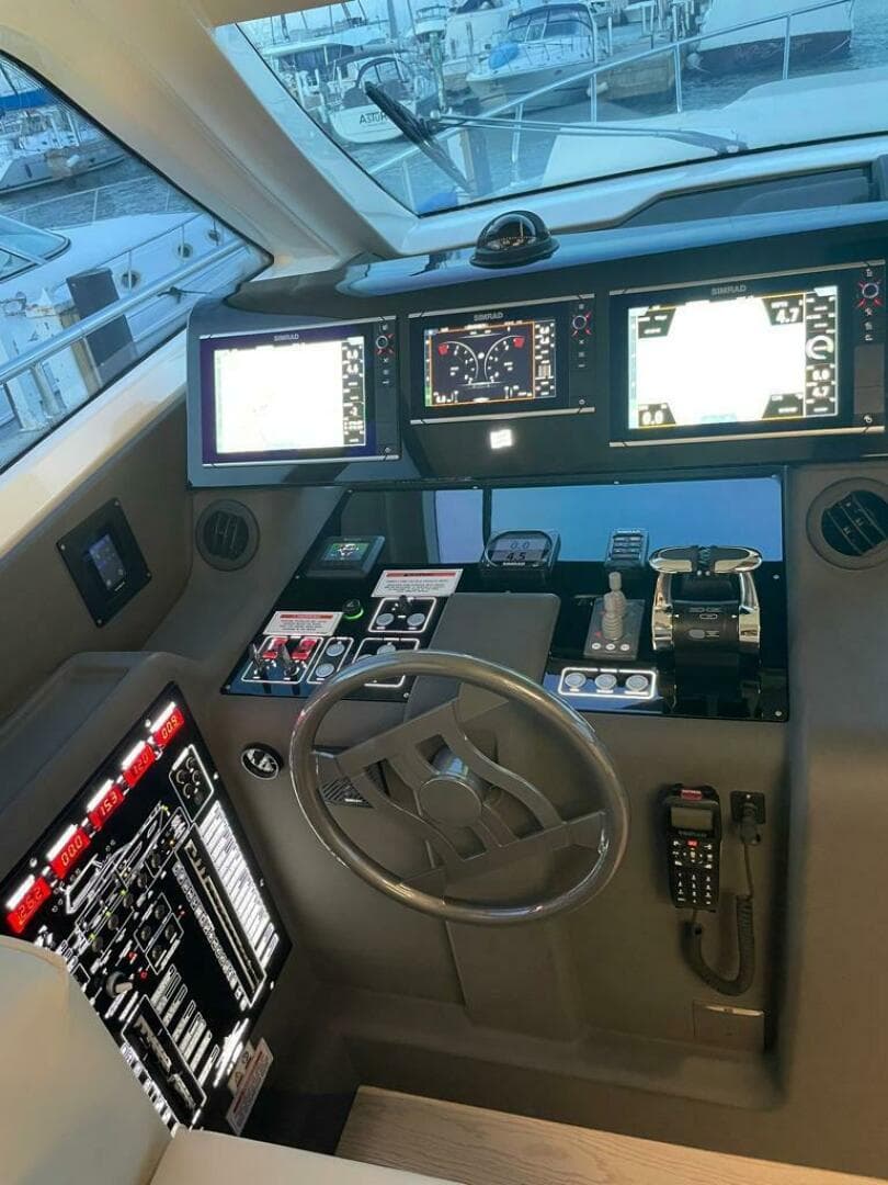 2016 Ferretti Yachts 550 — photo 10