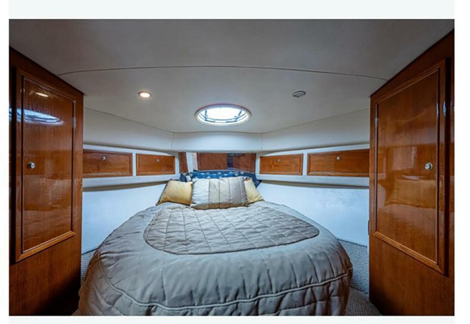 2004 Riviera 42 Convertible — photo 11