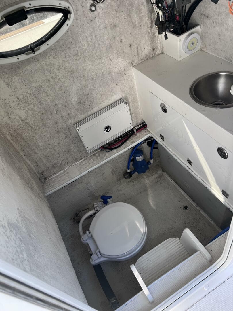 2022 Dusky 278 Center Console — photo 18