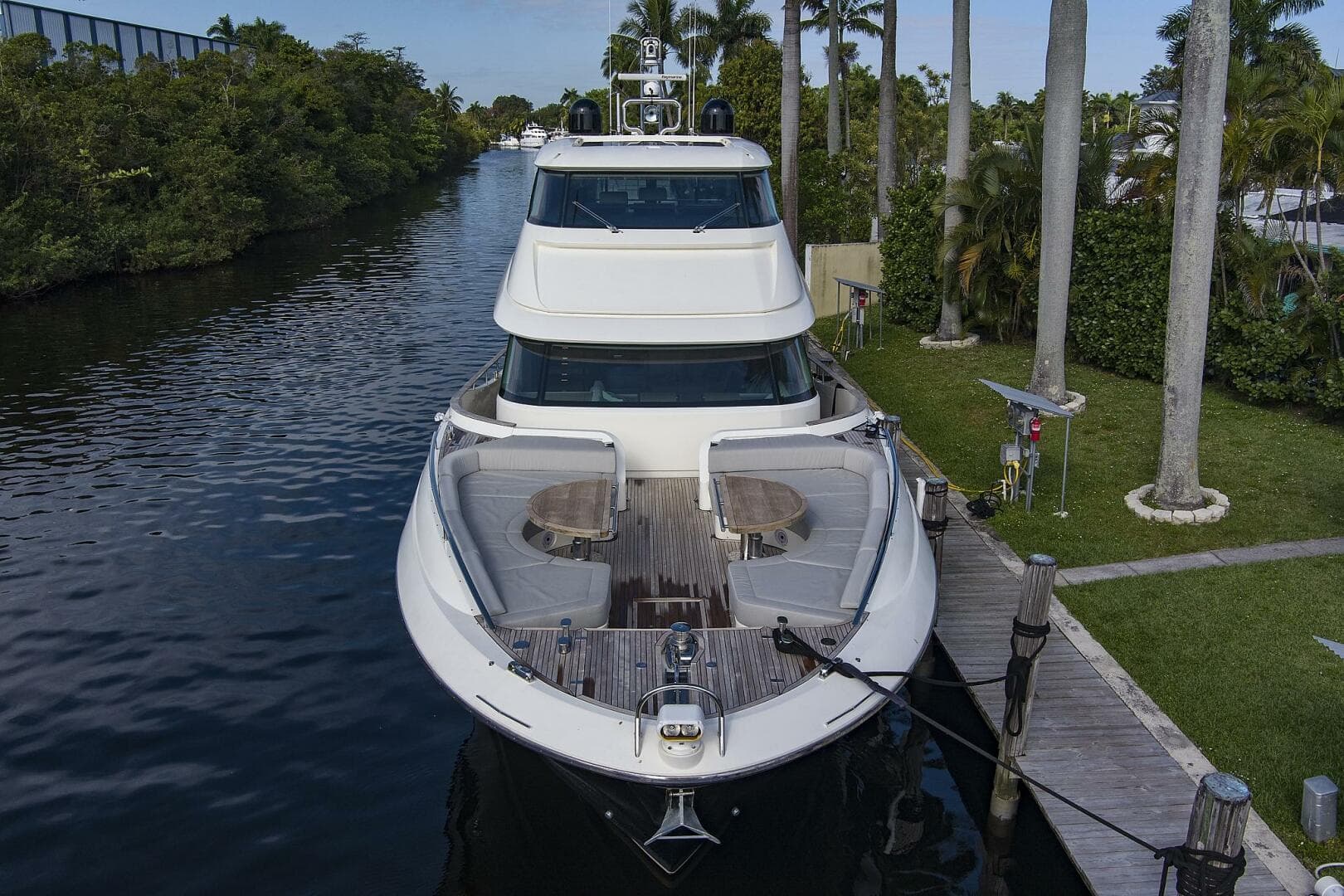 2021 Monte Carlo Yachts 76 Skylounge — photo 4