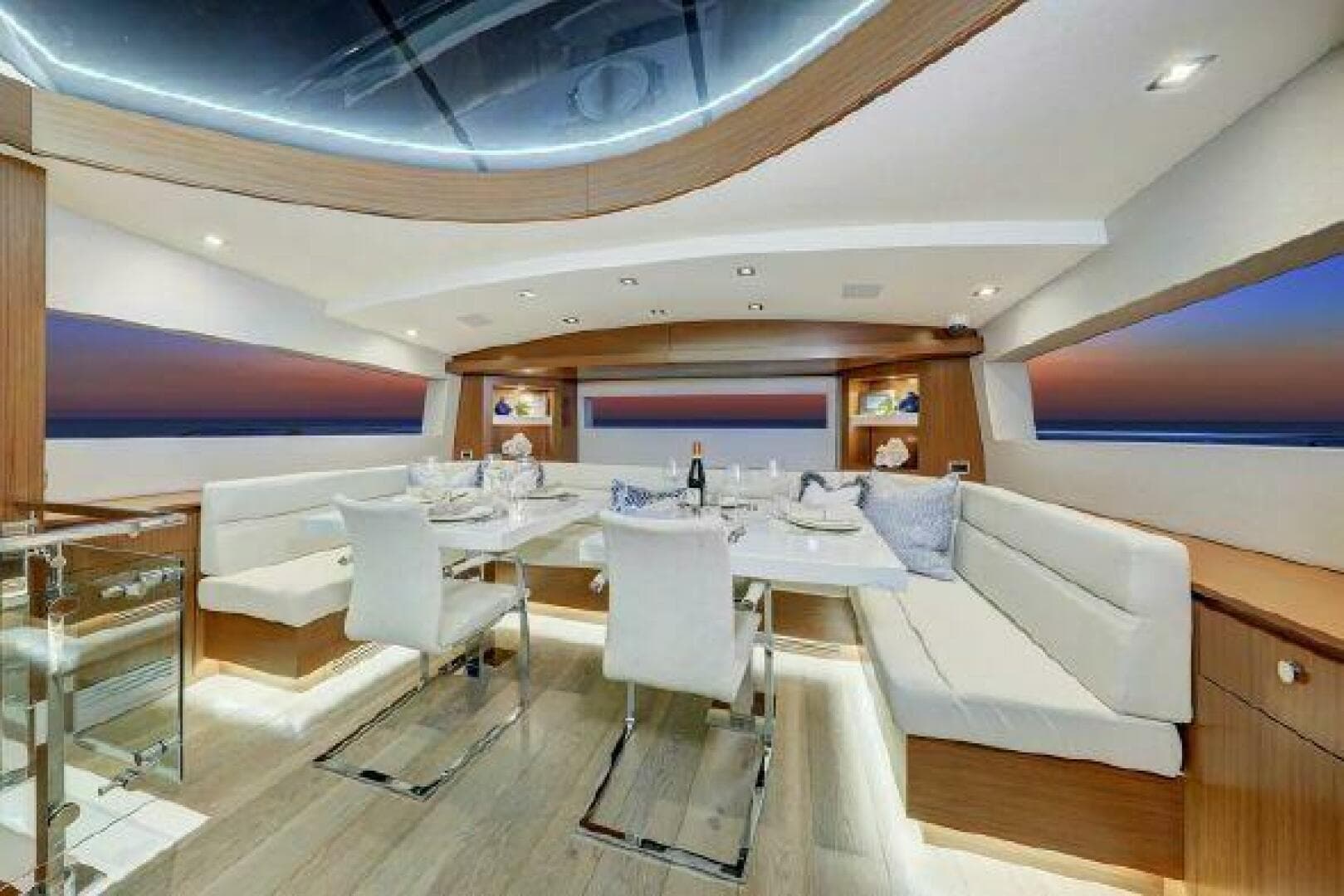 2020 Hatteras — photo 8