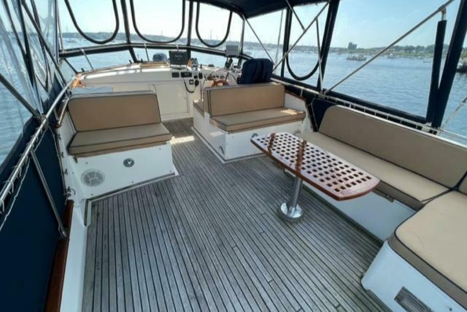 1987 Grand Banks 42 Classic Trawler — photo 7