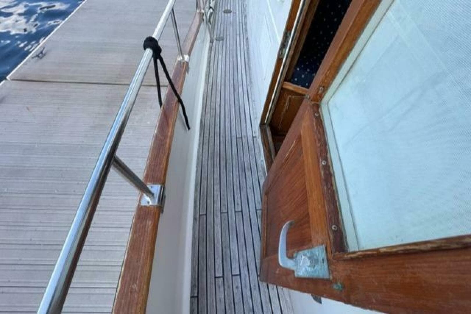 1987 Grand Banks 42 Classic Trawler — photo 24