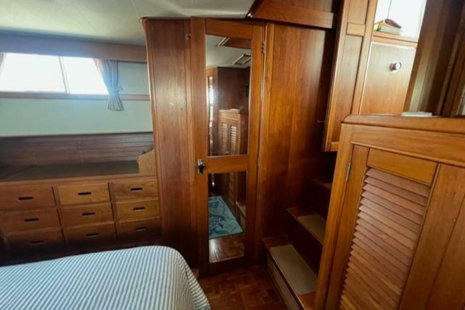 1987 Grand Banks 42 Classic Trawler — photo 33