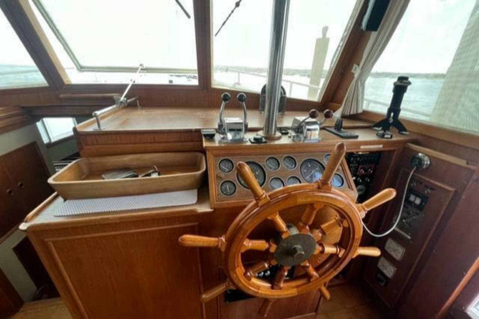 1987 Grand Banks 42 Classic Trawler — photo 26