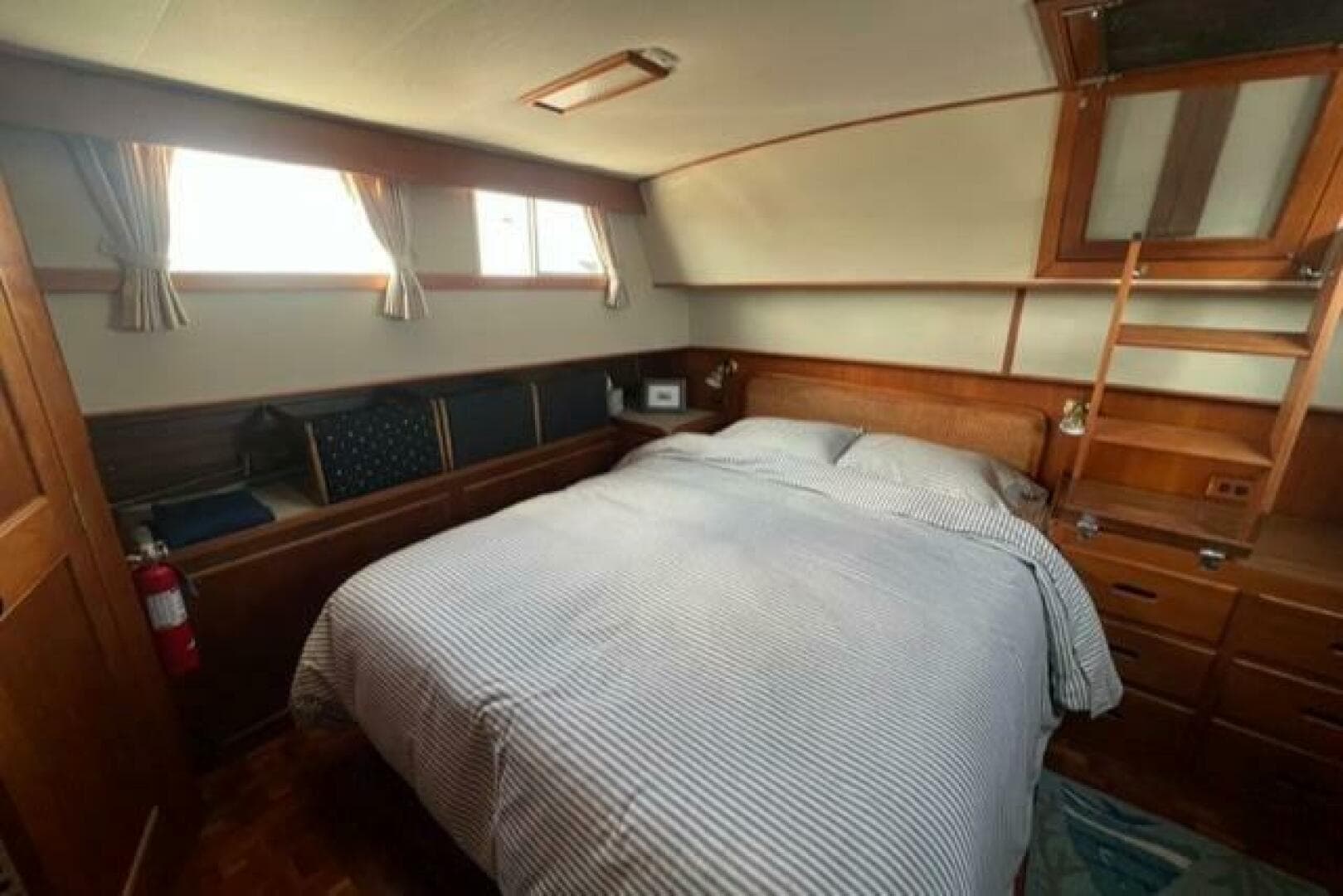 1987 Grand Banks 42 Classic Trawler — photo 37