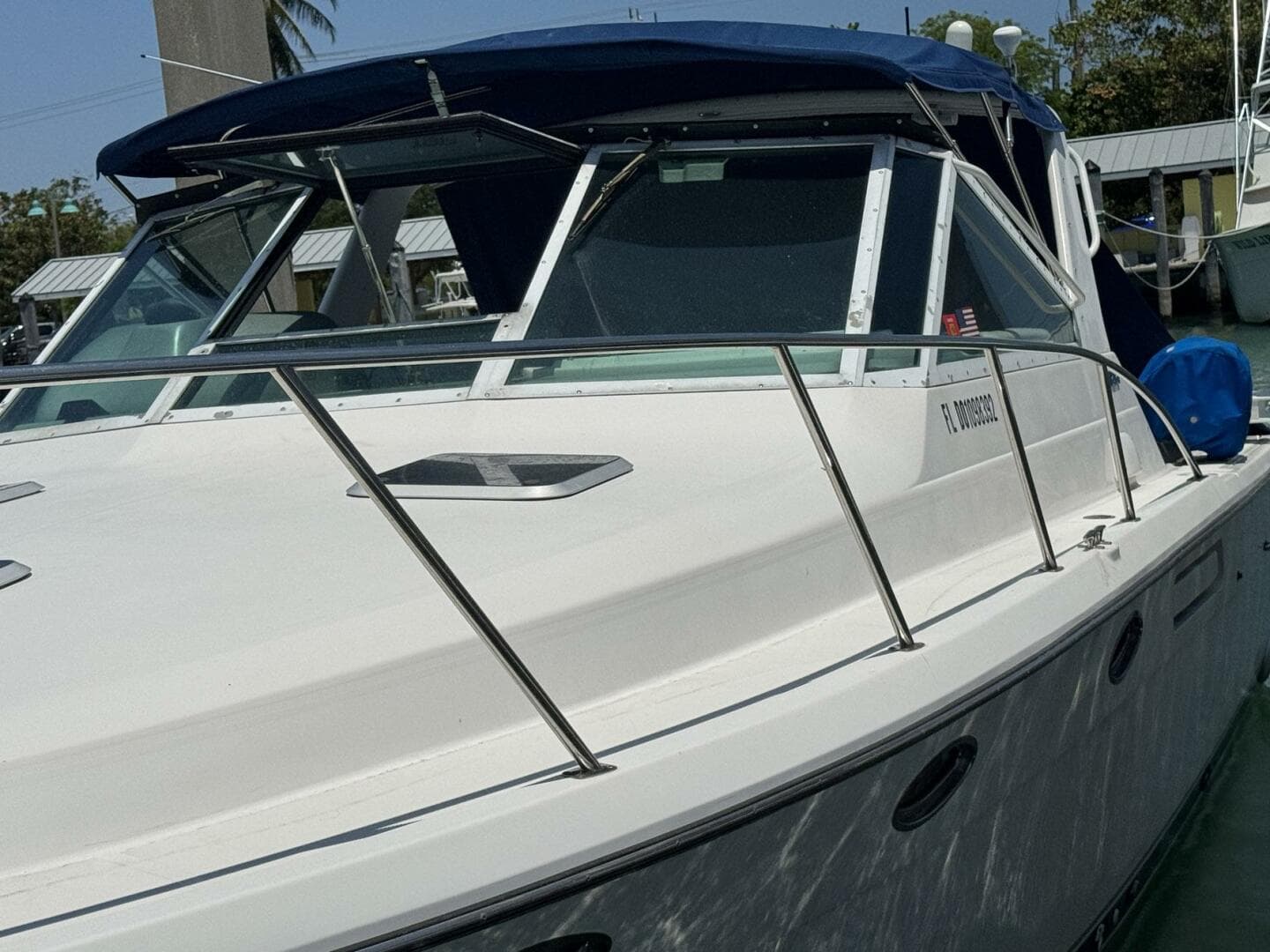 2000 Tiara Yachts 3100 Open — photo 30