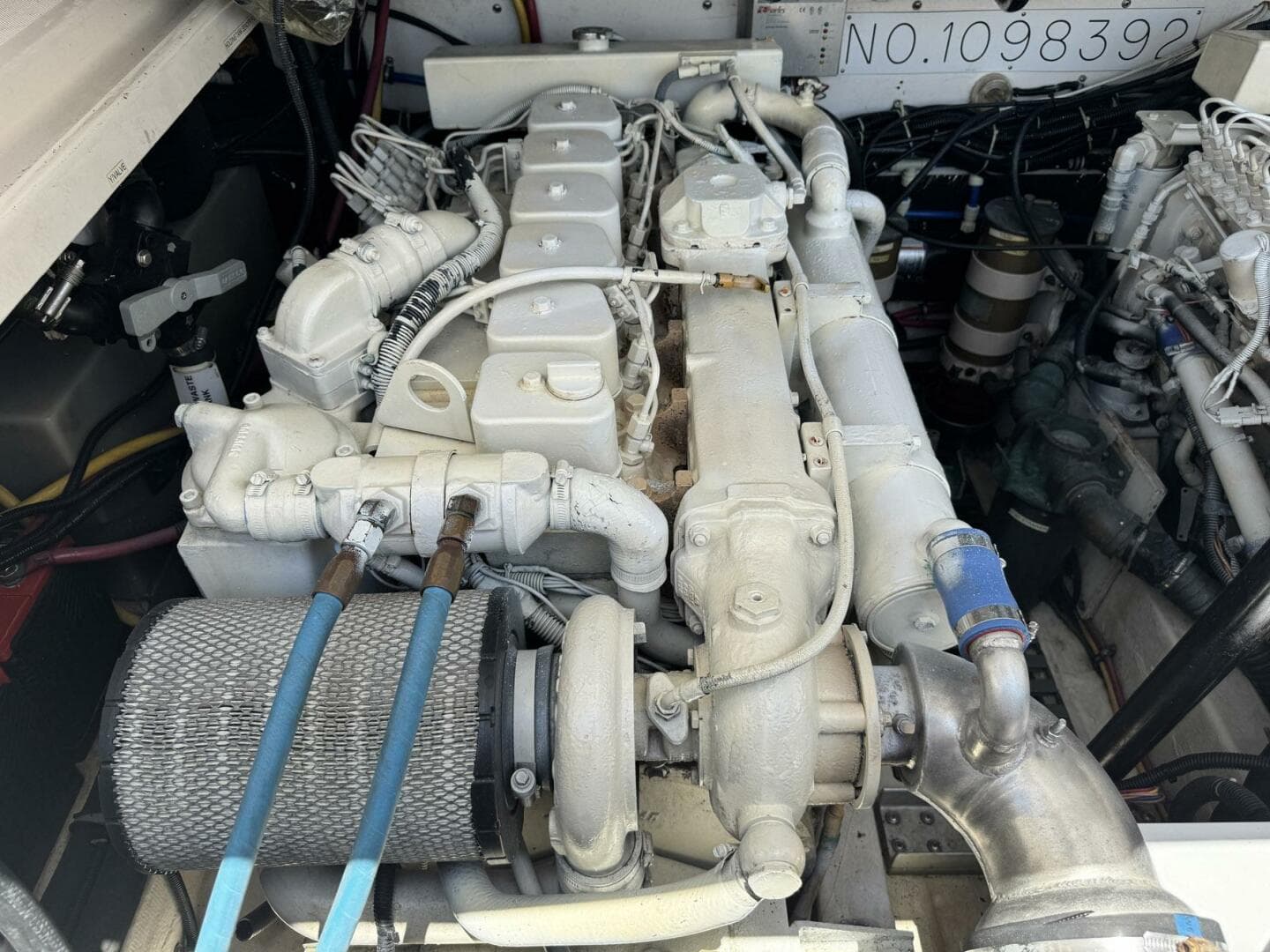 2000 Tiara Yachts 3100 Open — photo 57