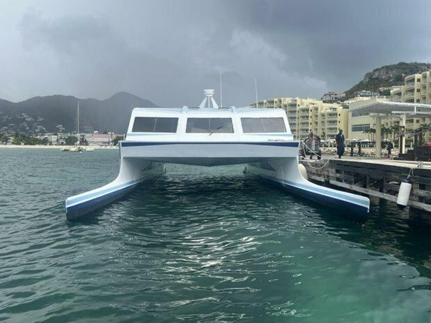 2001 Gold Coast Built In ST Kitts — photo 2