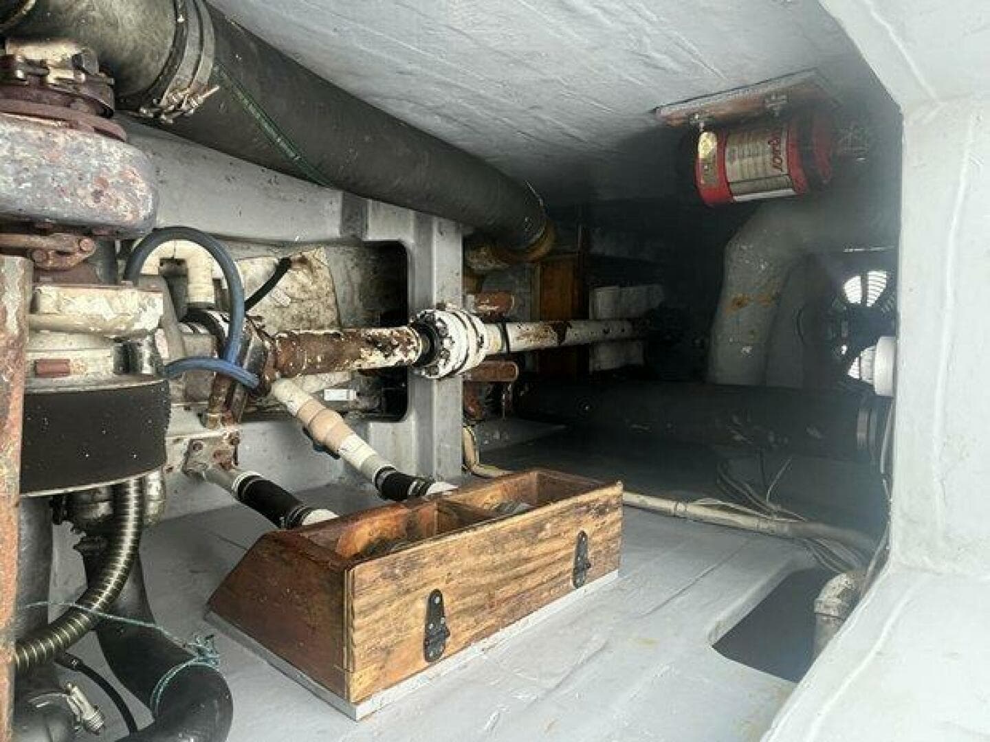 2001 Gold Coast Built In ST Kitts — photo 14