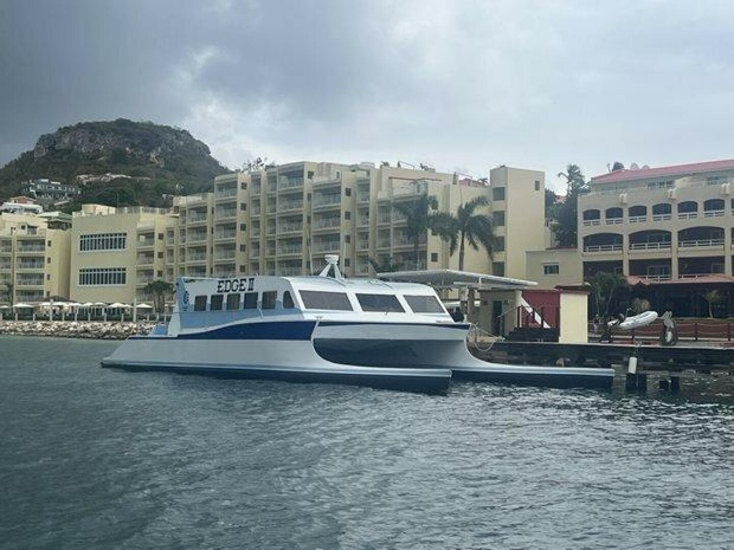 2001 Gold Coast Built In ST Kitts — photo 1