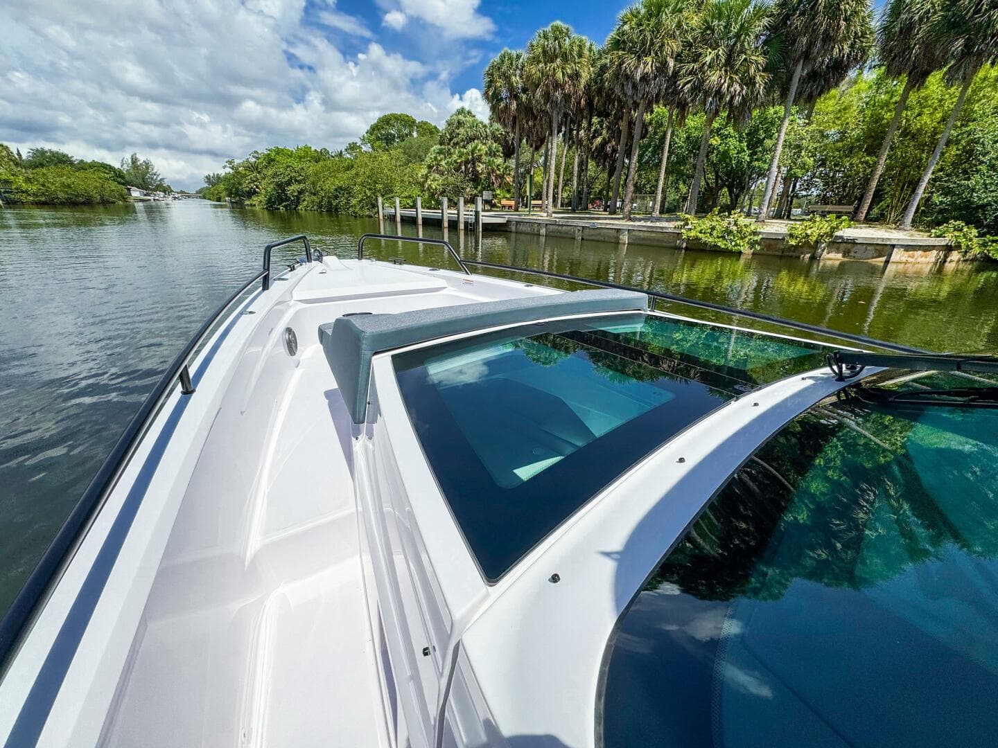 2024 Axopar 37 Sun Top — photo 6