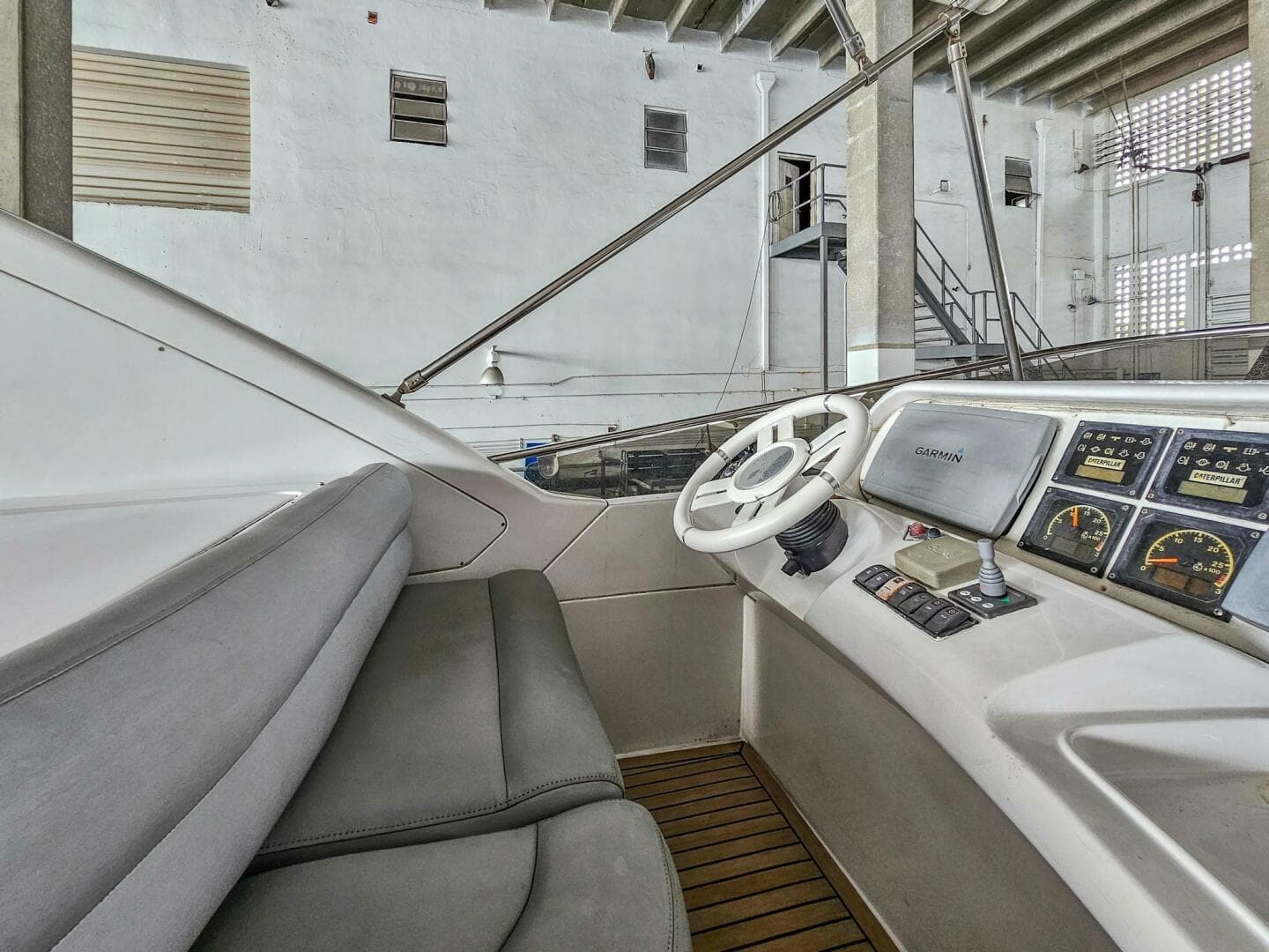 2005 Azimut 55 Flybridge — photo 11