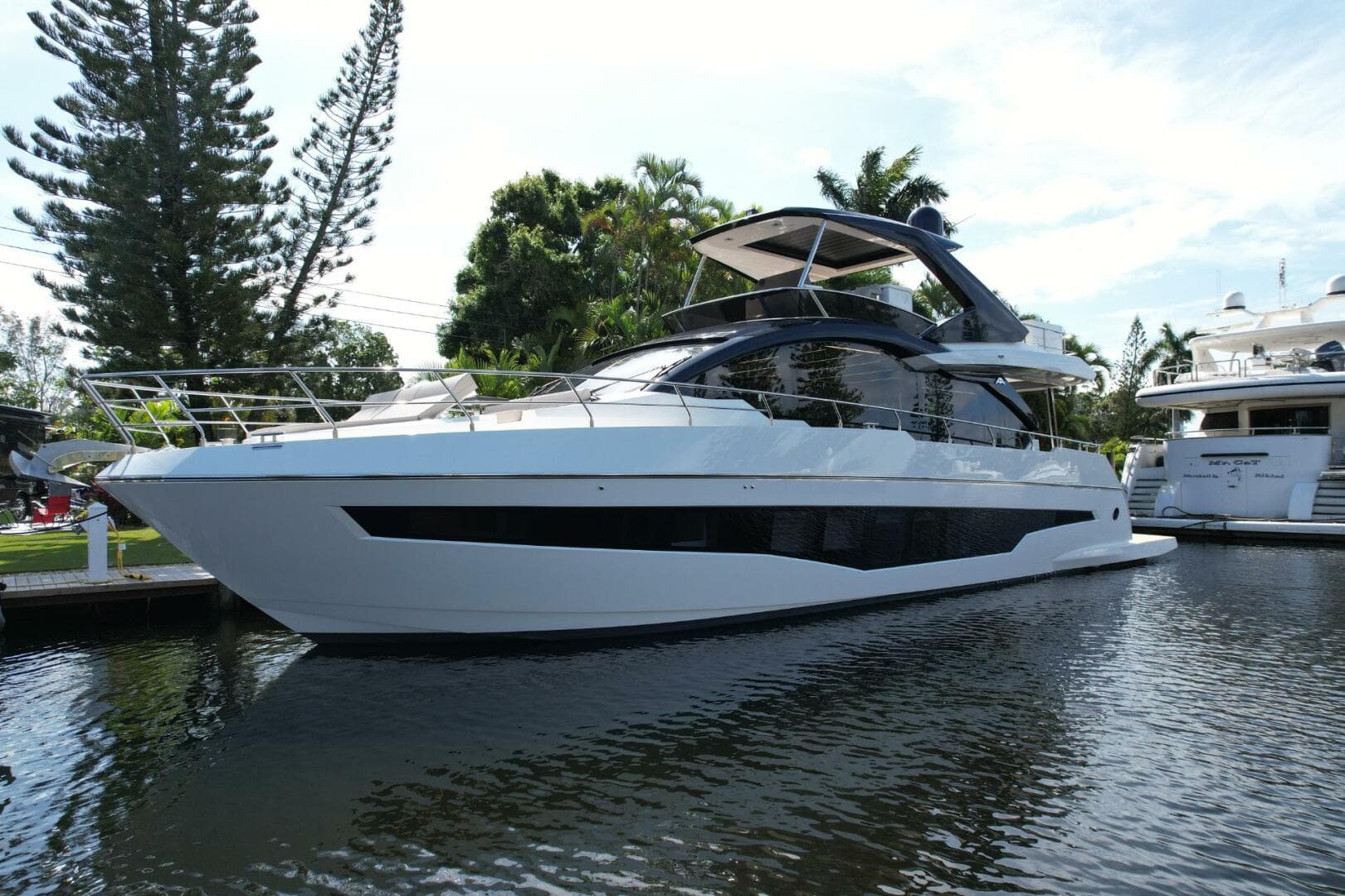 2024 Astondoa 66 Flybridge — photo 2