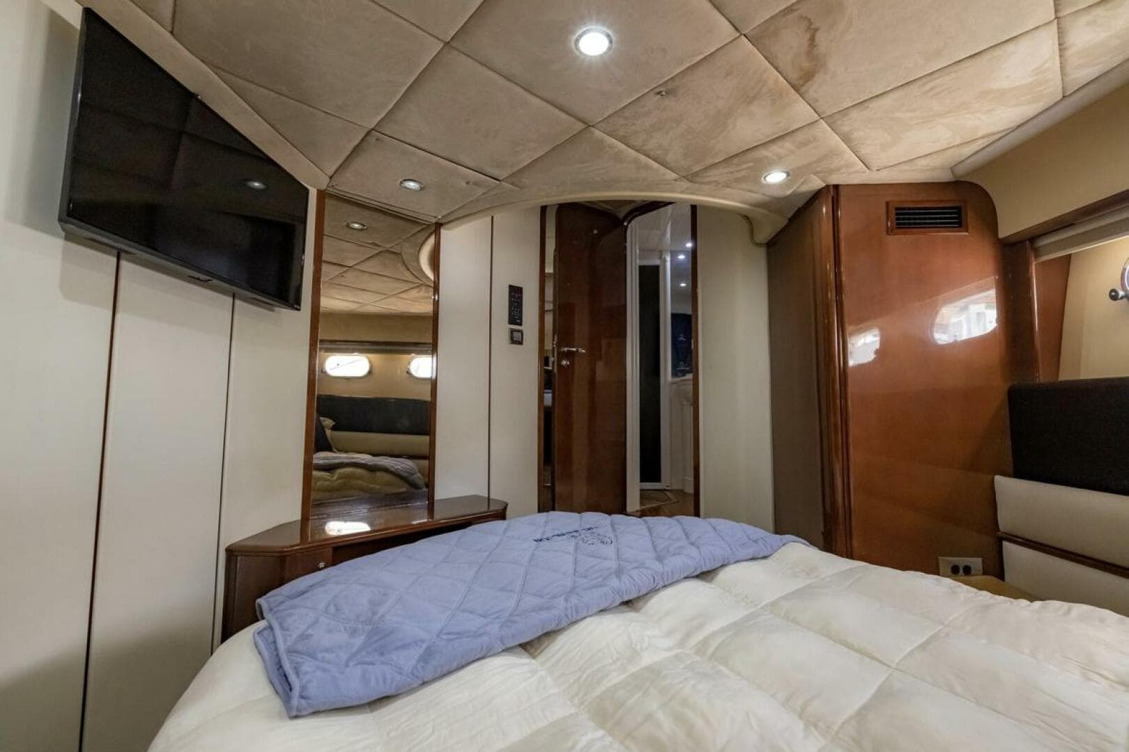 2001 Viking Princess — photo 29