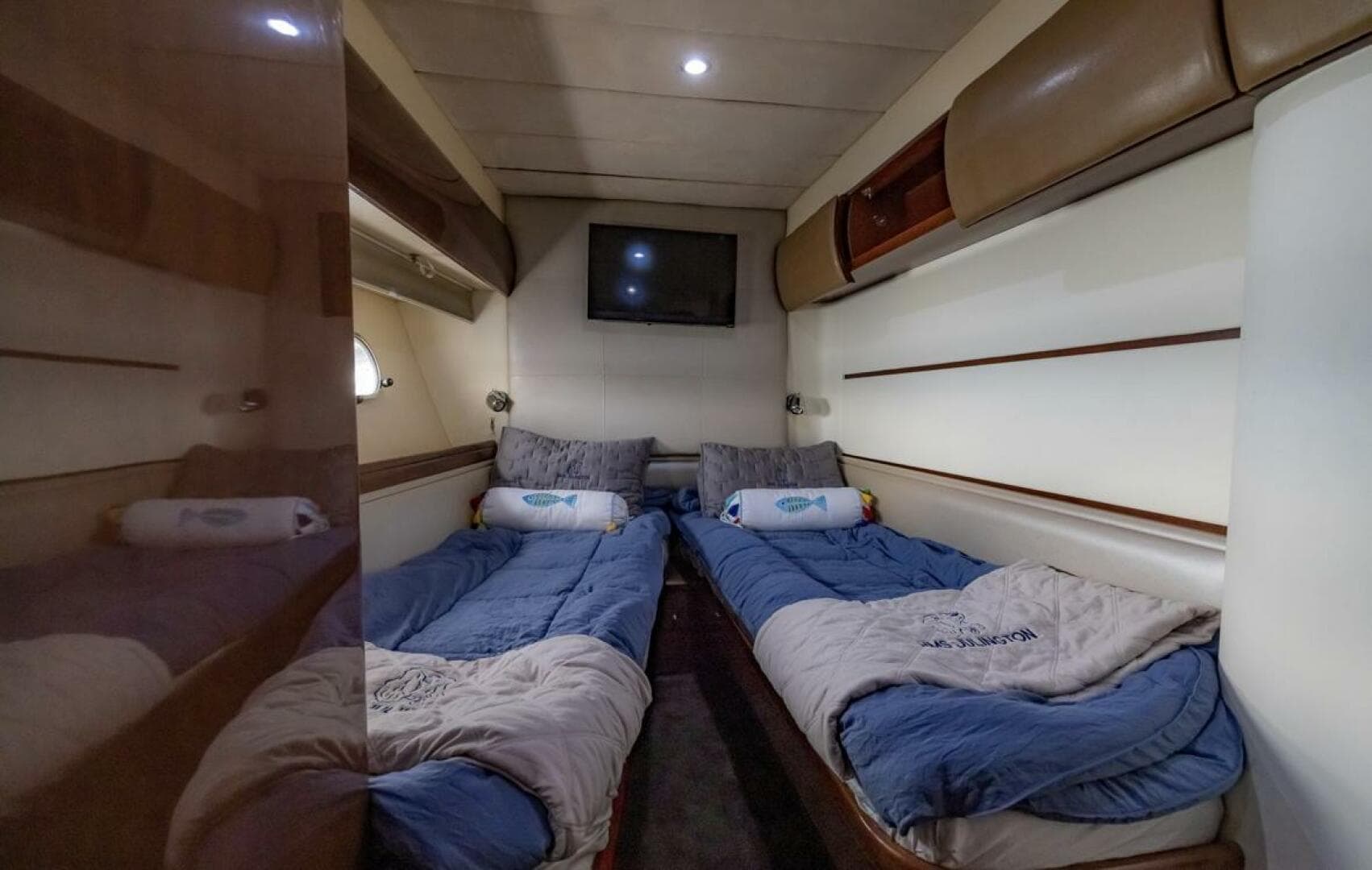 2001 Viking Princess — photo 30